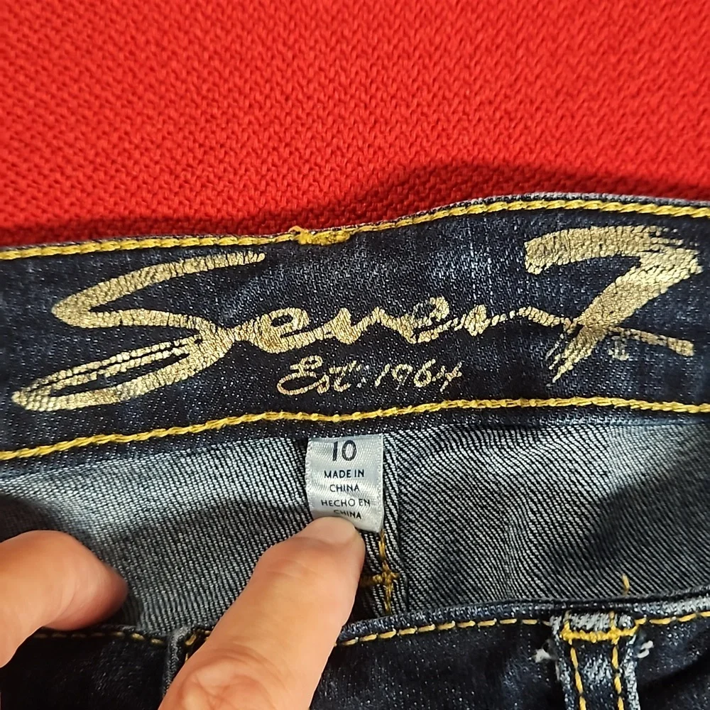 Seven7 sunset bermuda denim shorts dark Deming size 10 EUC